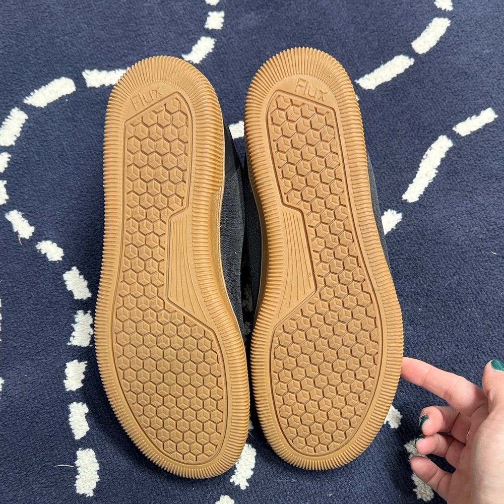 Flux brand black High-Top Sneakers - Picture 4 of 5